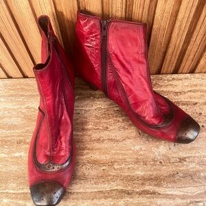 Hispanitas Red Leathered Heeled Ankle Boots Size 38 Line New Made In Spain 7.5